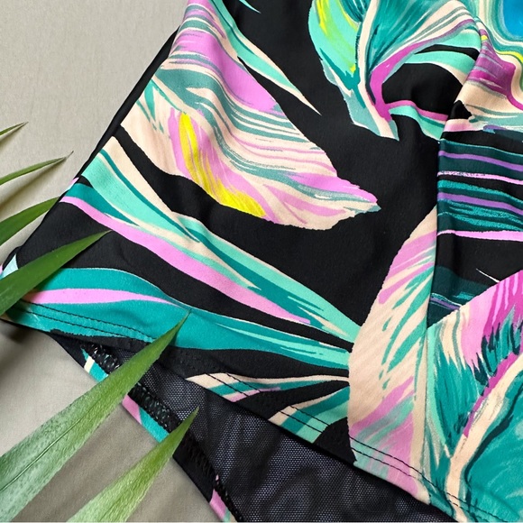 NWT! TORRID one piece tropical mesh panel bathing suit, 3X. - Picture 8 of 12